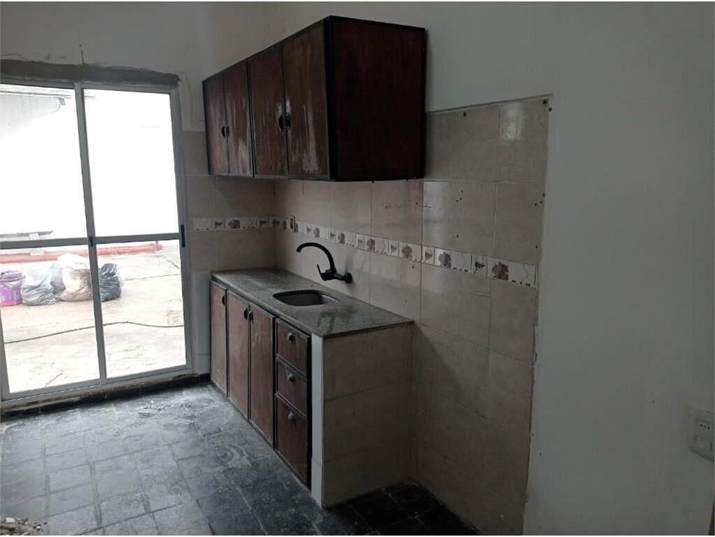 CASA GRAL FLORES Y HERRERA 3 DOR 2 BAÑOS C/FONDO NUEVOCENTRO