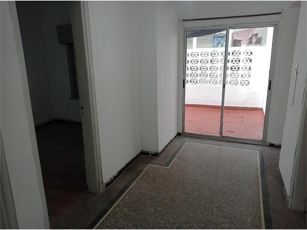 CASA GRAL FLORES Y HERRERA 3 DOR 2 BAÑOS C/FONDO NUEVOCENTRO