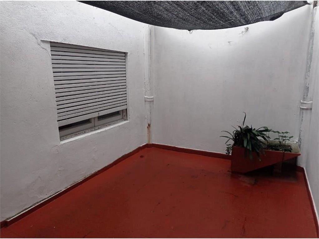 CASA GRAL FLORES Y HERRERA 3 DOR 2 BAÑOS C/FONDO NUEVOCENTRO