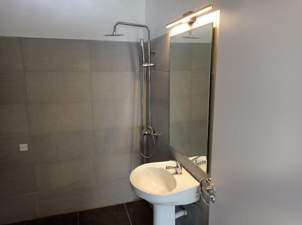 IMPERIAL VENDE ... APTO PLANTA BAJA DOS DORMITORIOS