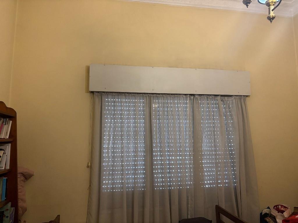 Preciosa Casa antigua con altura y ventanas con  vitro