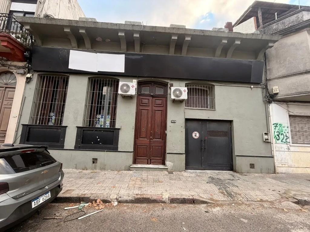 Casa de 9 dormitorios, ideal empresa, uso comercial