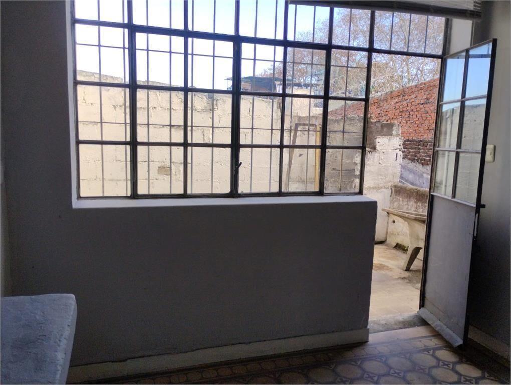 4 dorm, 2 baños, casa de altos con patio y balcones