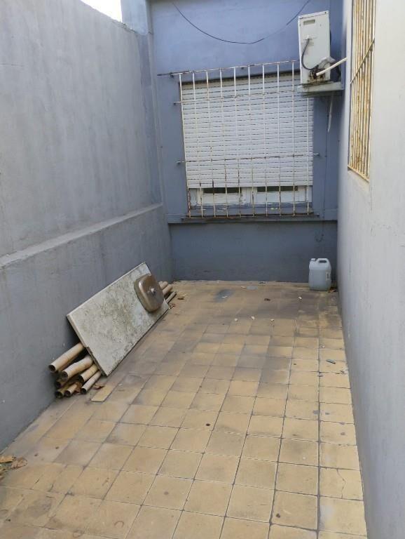 4 dorm, 2 baños, casa de altos con patio y balcones