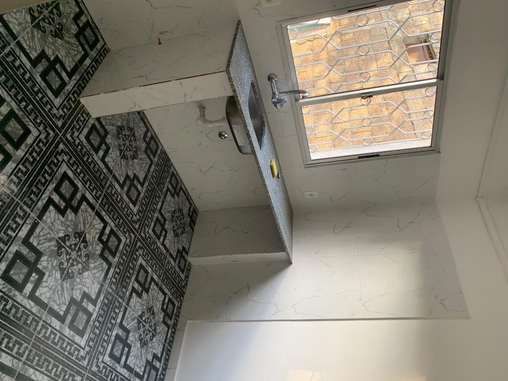 Apartamento recién remodelado con entrada auto