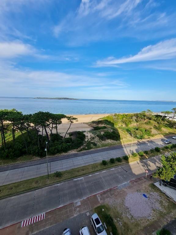 Espectacular vista m apto de 1 dorm amplio Punta del Este