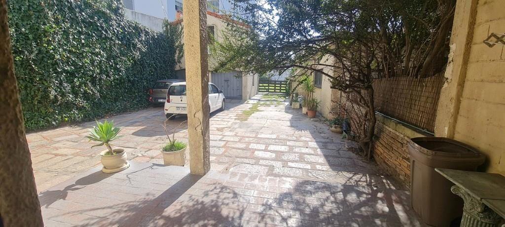 Venta de terreno frente al mar en Rambla  O Higgins Malvín