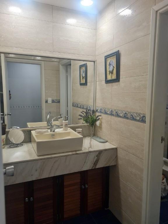 Alquiler apto  fte mar 3 dorm,estar tza gge,  Punta Carretas