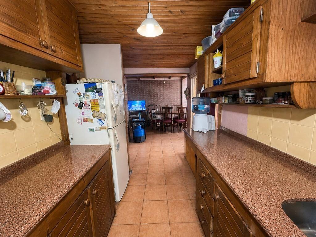 Venta casa 3 dormitorios y garaje en La Blanqueada