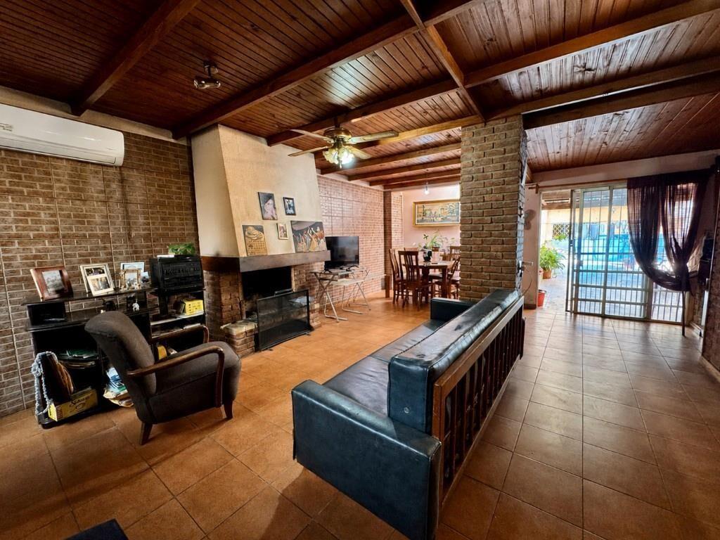 Venta casa 3 dormitorios y garaje en La Blanqueada
