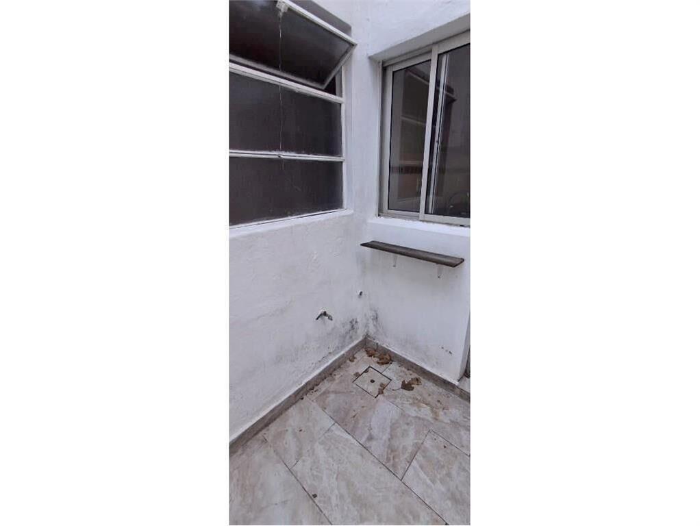 1 Dormitorio Con Patio, Sin Gastos Comunes. Cordón