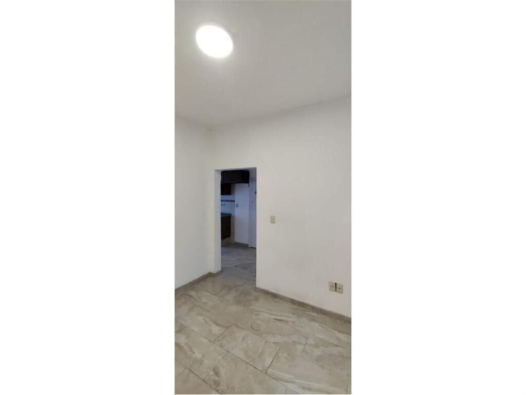 1 Dormitorio Con Patio, Sin Gastos Comunes. Cordón