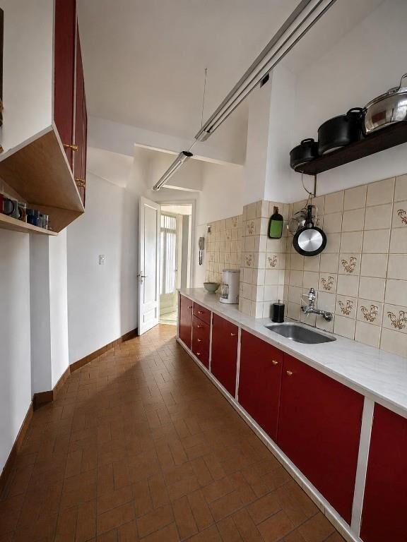 Venta apartamento 3 dormitorios y servicio en Cordón sur