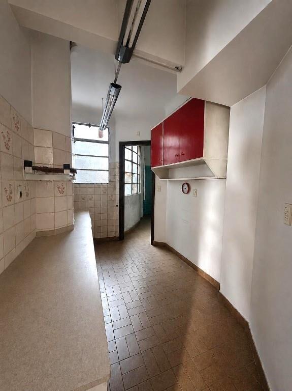 Venta apartamento 3 dormitorios y servicio en Cordón sur