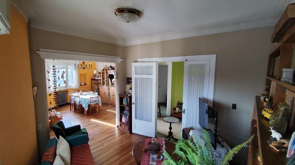 Venta apartamento 3 dormitorios y servicio en Cordón sur