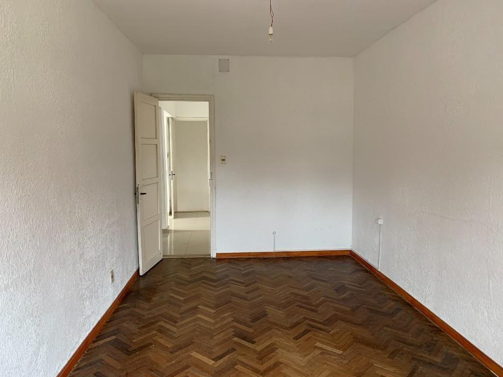 Apartamento Alquiler De 2 Dormitorios Con Entrada Independie