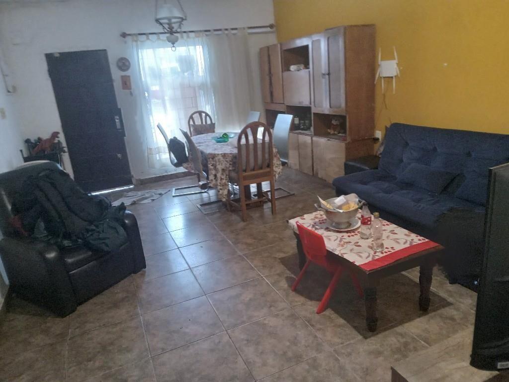 INVERSORES!! DUEÑO VENDE CASA ALQUILADA