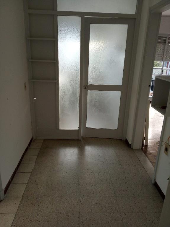 IMPECABLE, MUY LUMINOSO