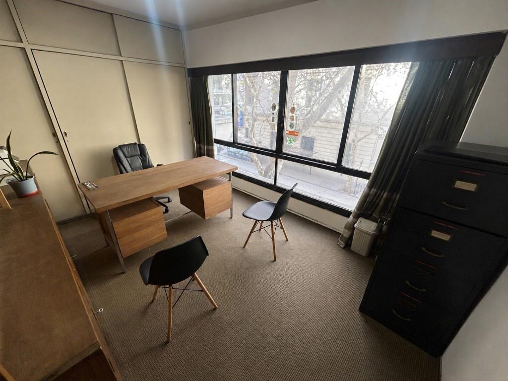 Oficina De 21 M2 En Venta Al Frente | Centro | San José