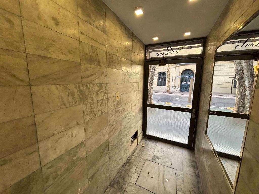 Oficina De 21 M2 En Venta Al Frente | Centro | San José