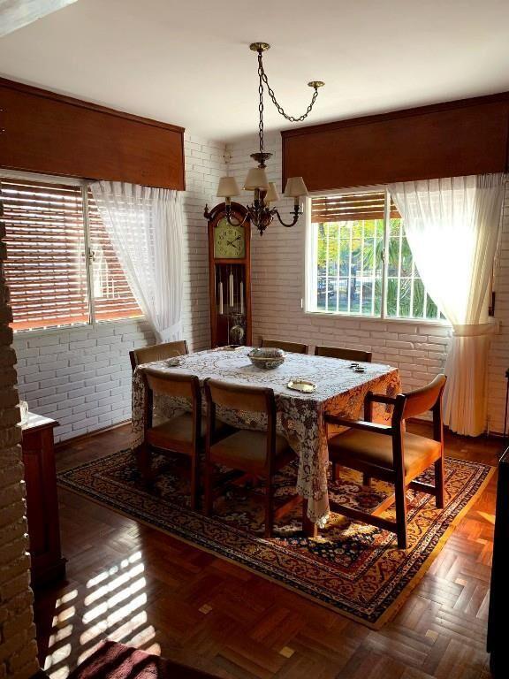 Se Vende Hermosa casa en carrasco, 3 dorm 2 baños, 3 garaje