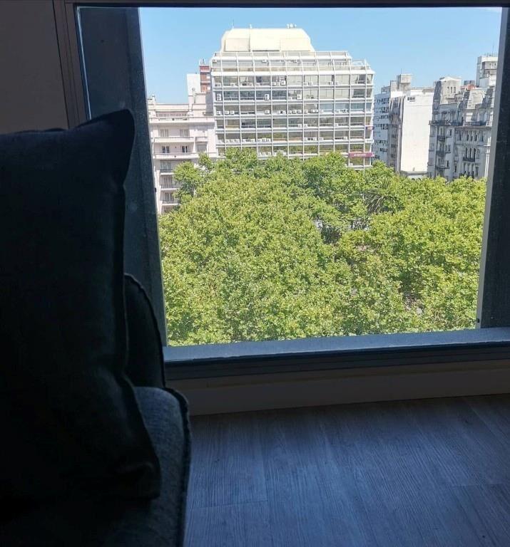Apto en Venta con excelente vista y box De 1 Dorm, Centro