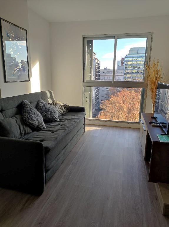 Apto en Venta con excelente vista y box De 1 Dorm, Centro