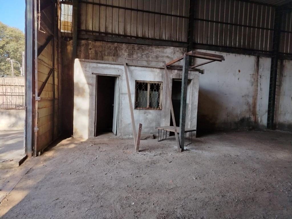 * LOCAL 1.512 m2 JARDINES DEL HIPODROMO
