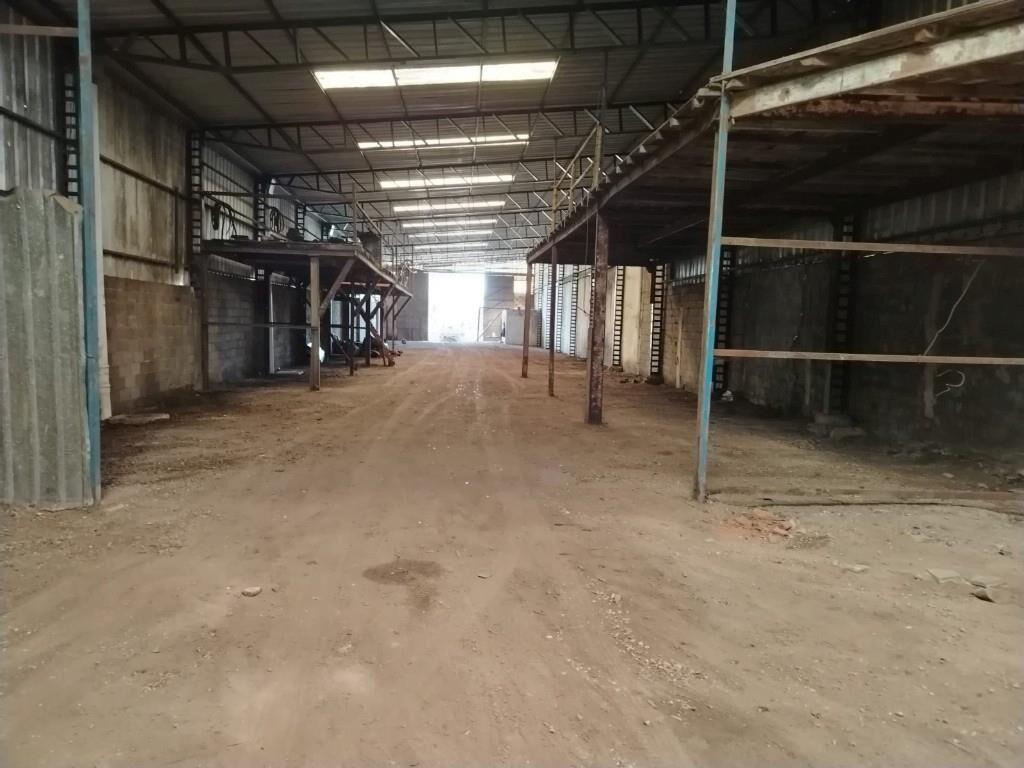 * LOCAL 1.512 m2 JARDINES DEL HIPODROMO