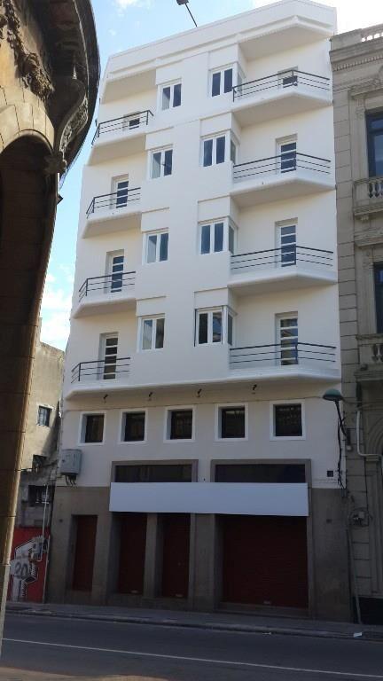 Importante Edificio en Ciudad Vieja