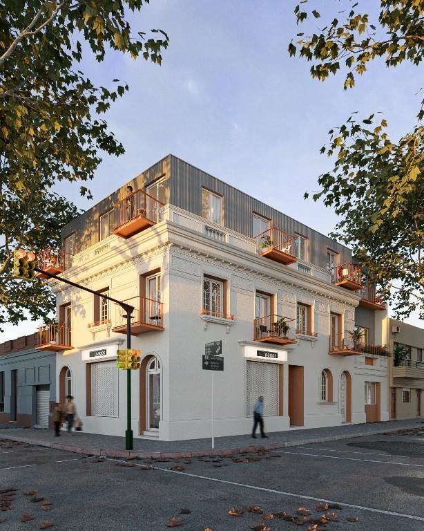 En construcción. Unidad en planta baja con amplio patio