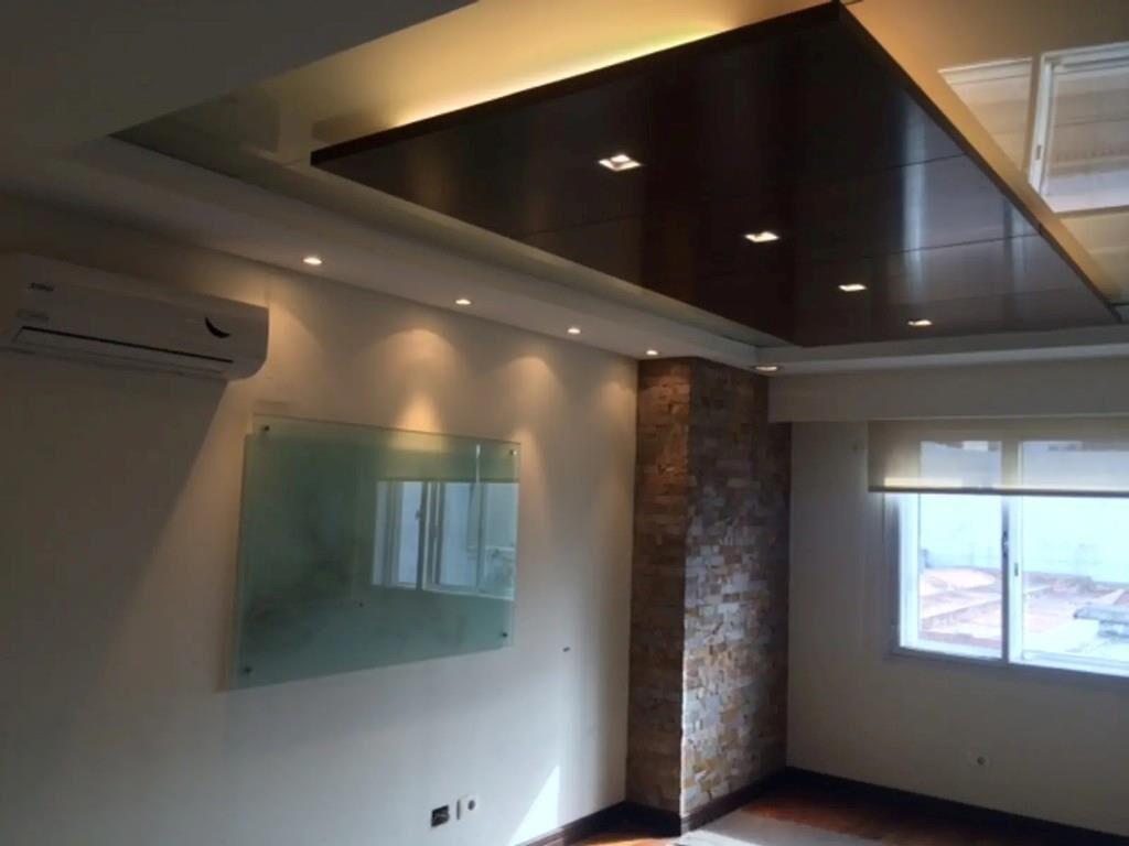 Completamente Reciclada Con 3 Garages