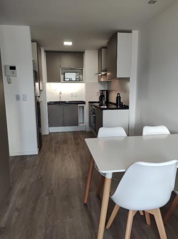 Apto en Venta alquilado excelente vista De 1 Dorm, Centro