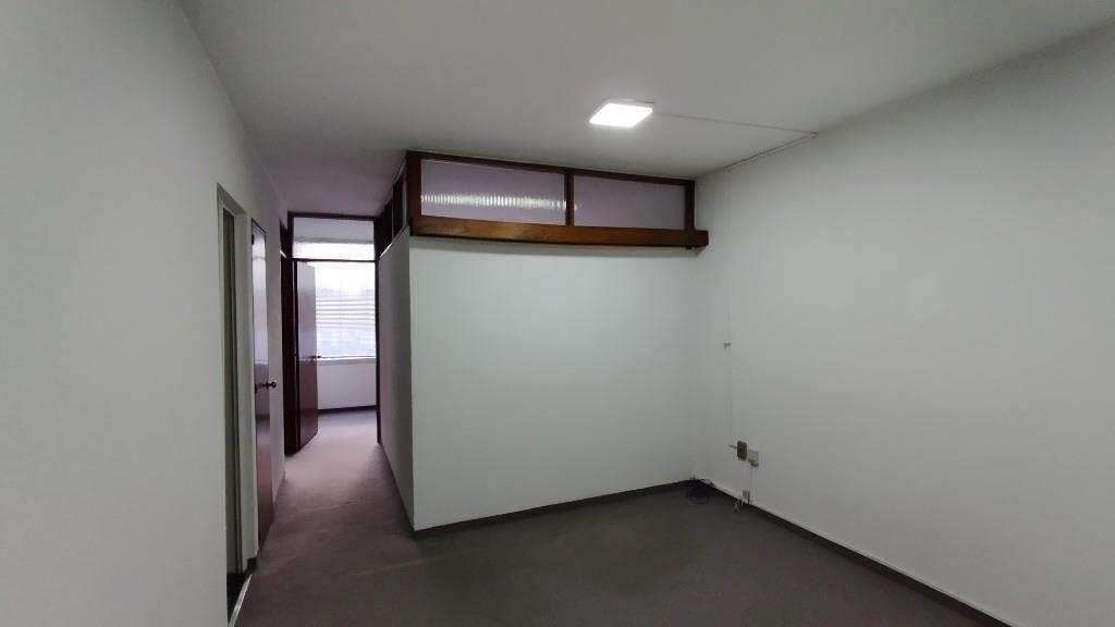 Hermoso y cómodo apartamento al frente Sin comisiones