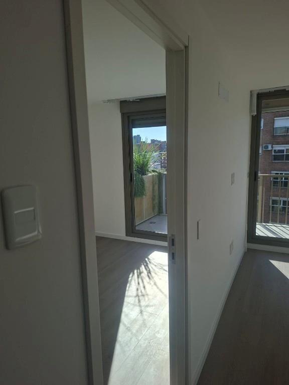 ESTRENA 01 VILA, 5° PISO AL FRENTE. A PASOS DEL H CLINICAS !