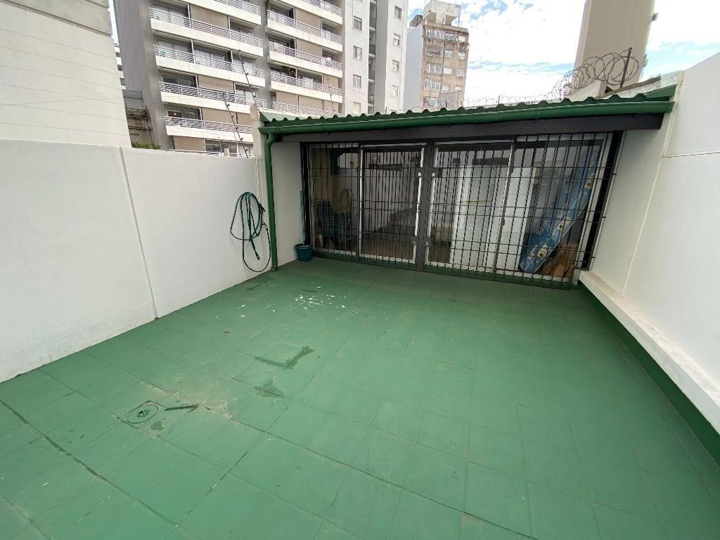 AMUEBLADO 2 DORM, PATIO CON BARBACOA