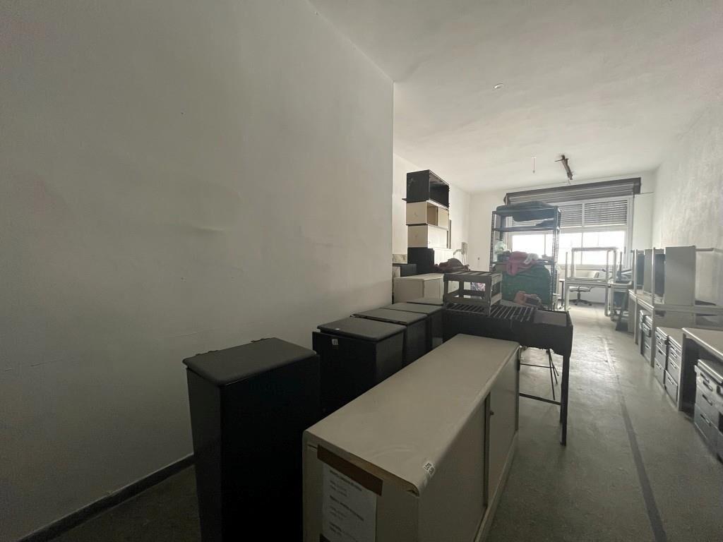 DIRI RECONQUISTA Y ZABALA - PARA EMPRESA - 60m2