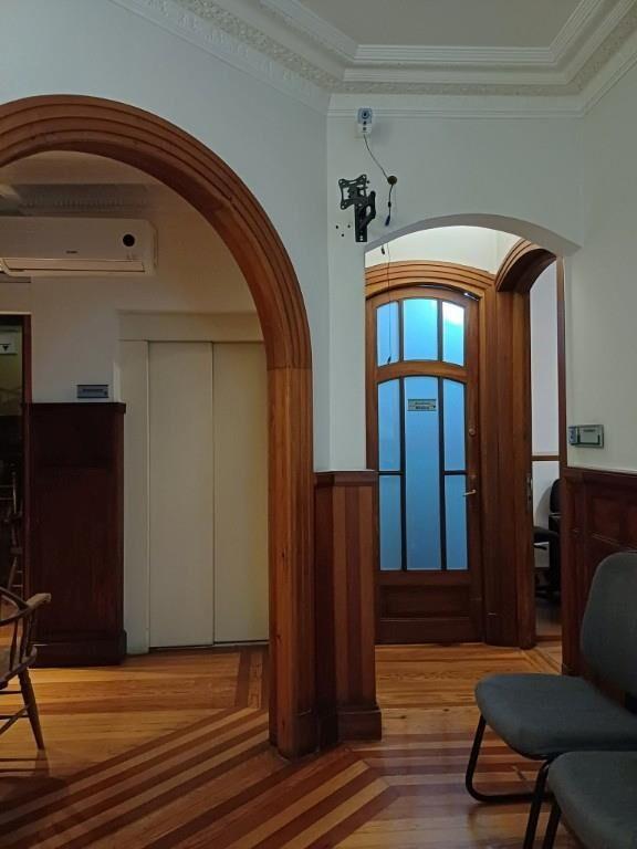 DIRI BR ARTIGAS PROX TRES CRUCES - EX CLINICA 365m2