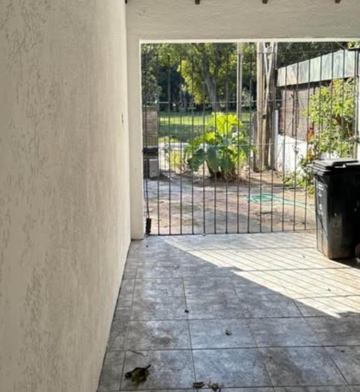 Alquila Casa Avenida Playa esq Portezuelo 3 dormitos