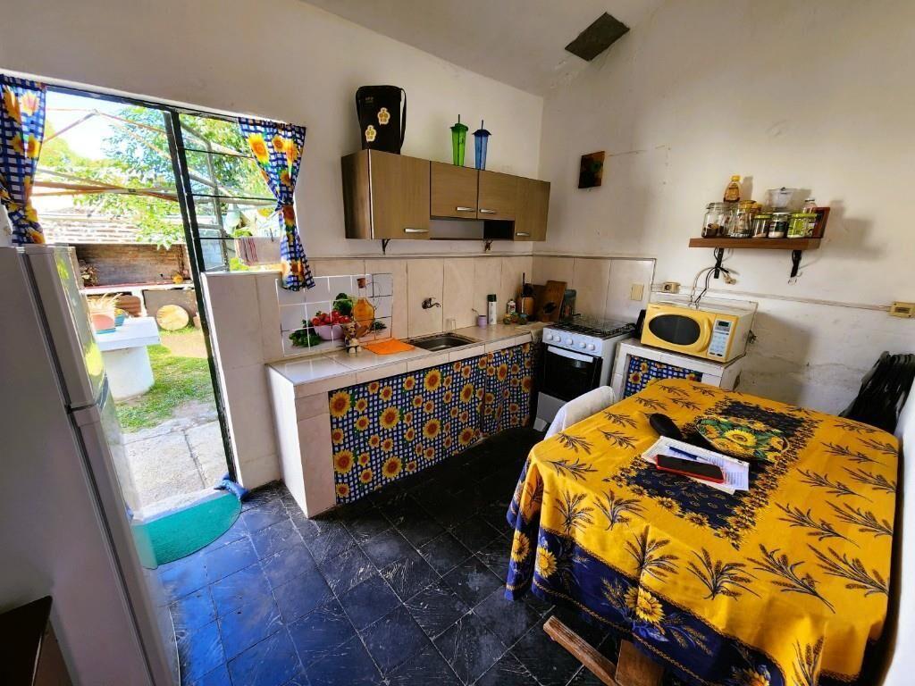 PRÓXIMA AL COSTA URBANA!! CASA + 2 APARTAMENTOS!!