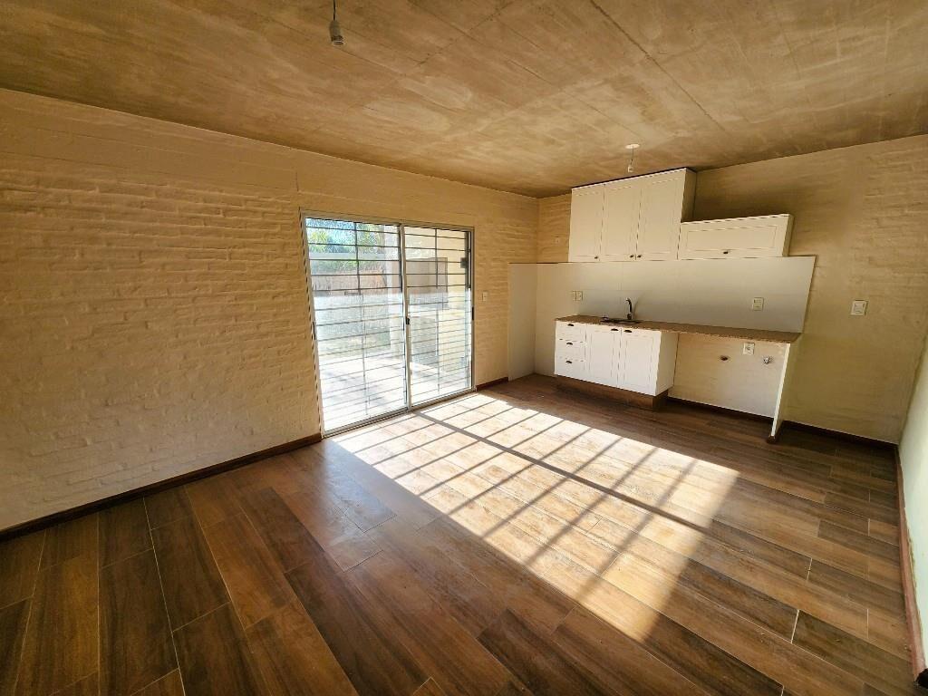 EXCELENTE OPORTUNIDAD FRENTE AL MAR!! CASA A ESTRENAR!!