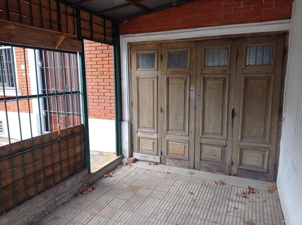 IMPERIAL VENDE..CASA P.U. 4 DORM, GGE,  PATIO CON PARRILLERO