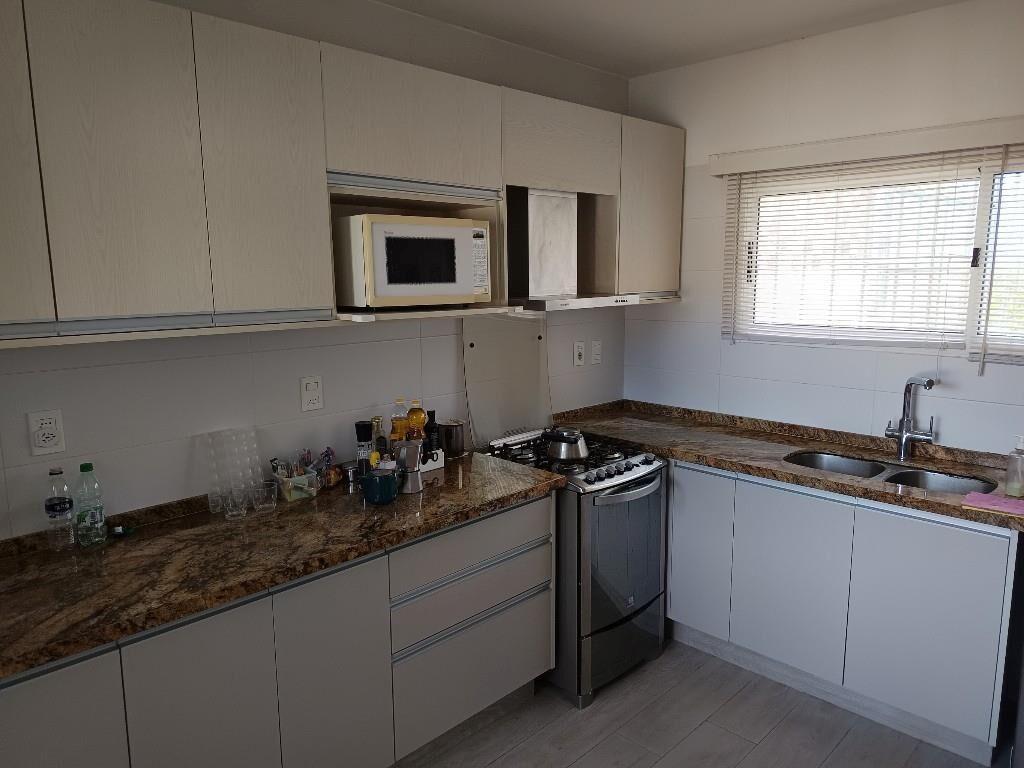 PADRÓN ÚNICO, EXCELENTE CASA EN 2 PLANTAS EN PUNTA GORDA