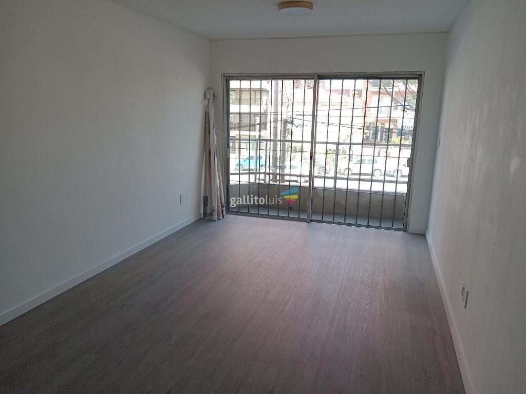 Venta apartamento Pocitos 1dormitorio patio al frente garage