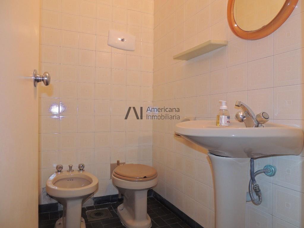 VENTA | DOS OFICINAS EN UN MISMO PISO | CENTRO.-