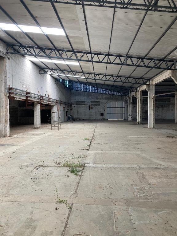 Venta galpón industrial próximo a Ruta 8,  22000m2 terreno,