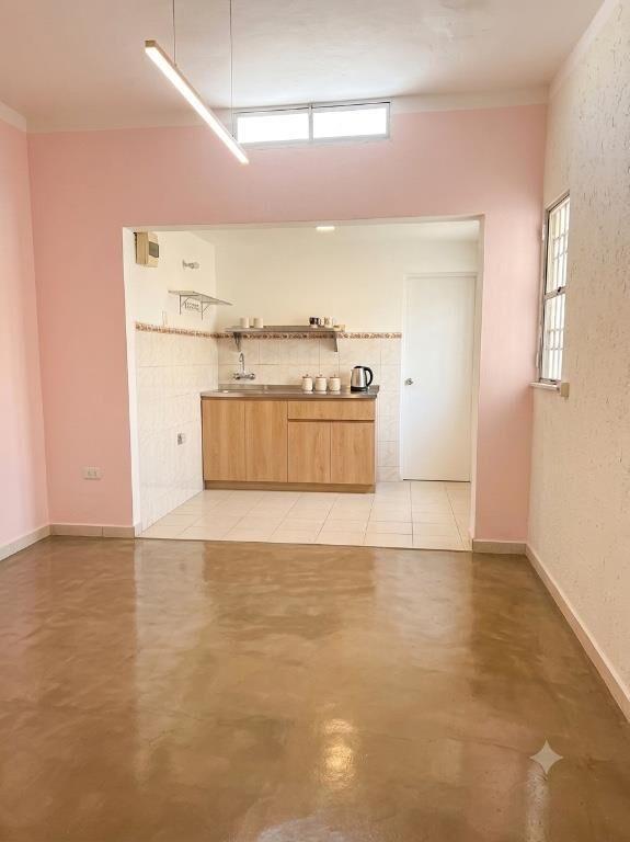 Venta casa 3 dormitorios y cochera Cerrito de la Victoria