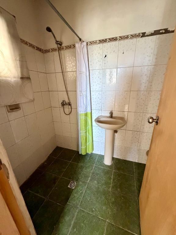 Venta casa 3 dormitorios y cochera Cerrito de la Victoria