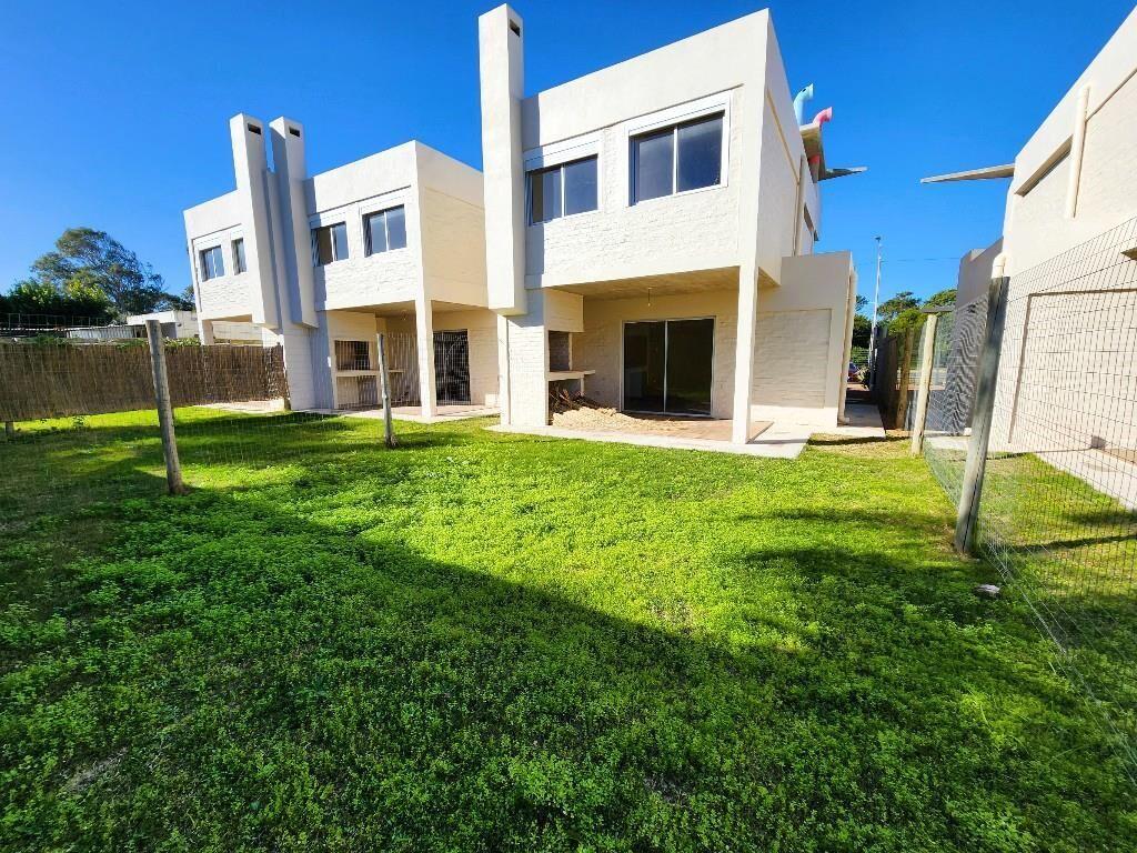 ÚNICA!! Estrene Frente al mar!! Venta 3 Dormitorios