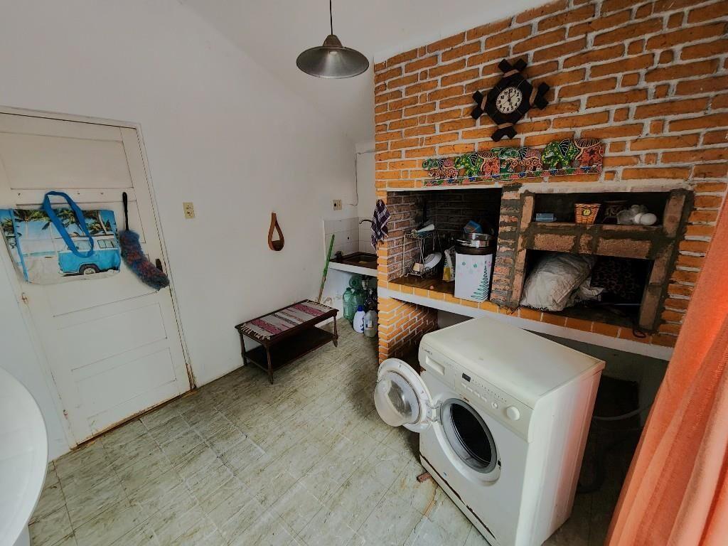 CASA EN ZONA CENTRICA DE LA FLORESTA!! A METROS DEL MAR!!